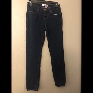 No Boundaries low rise skinny jeans stretchy